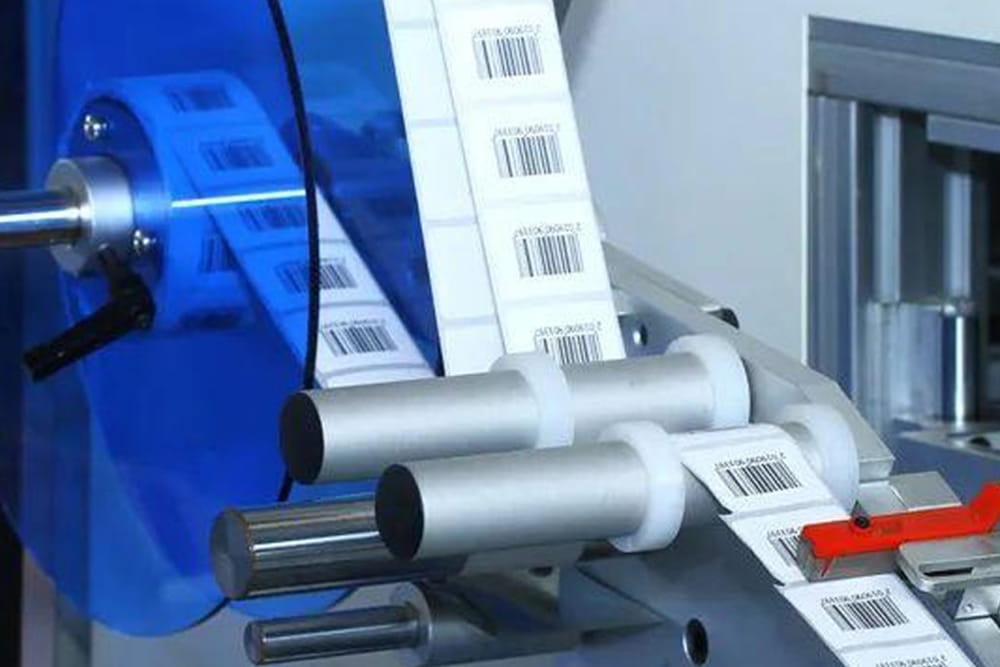 探索RFID電子標(biāo)簽：從特點(diǎn)到應(yīng)用的全面解析