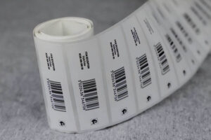 工業場景下RFID標簽如何應對極端溫濕度挑戰？