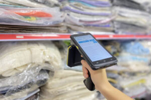 從手持終端到智能貨架，RFID設備如何協同工作